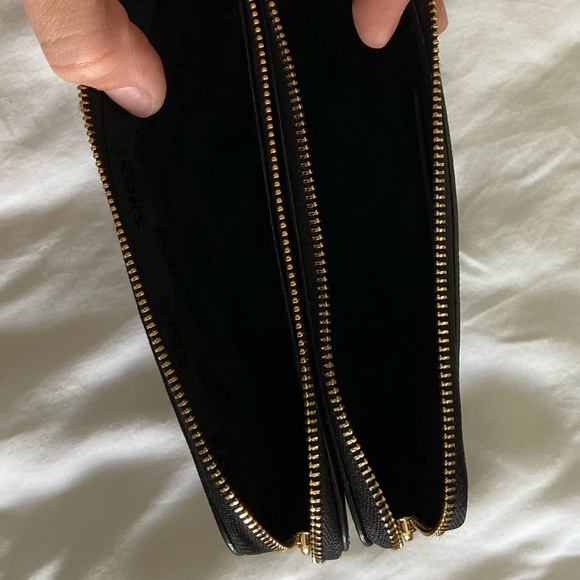 Michael Kors Clutch - Picture 2 of 2